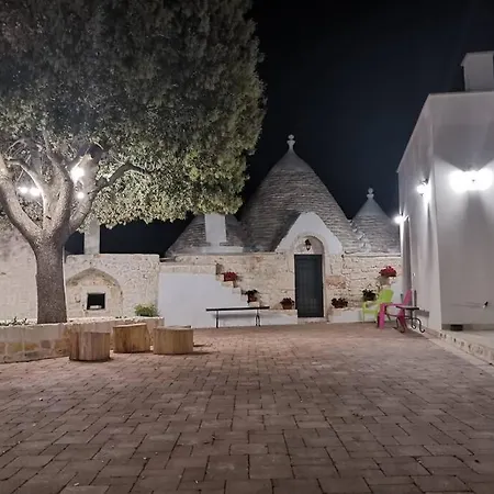 Trullo Il Leccio Con Piscina 빌라 세글리에 메사피카
