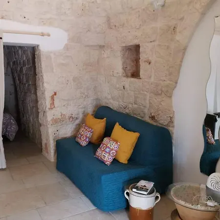 Trullo Il Leccio Con Piscina 빌라