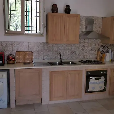 Trullo Il Leccio Con Piscina Ceglie Messapica